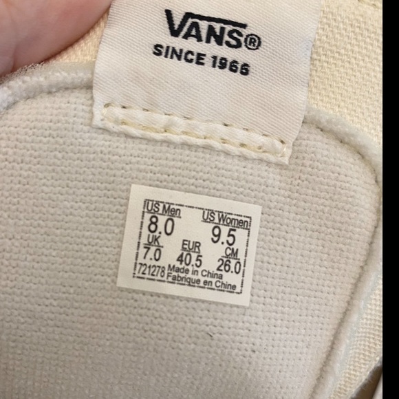 Vans Sk8-Hi Sherpa Sneaker - Picture 7 of 9